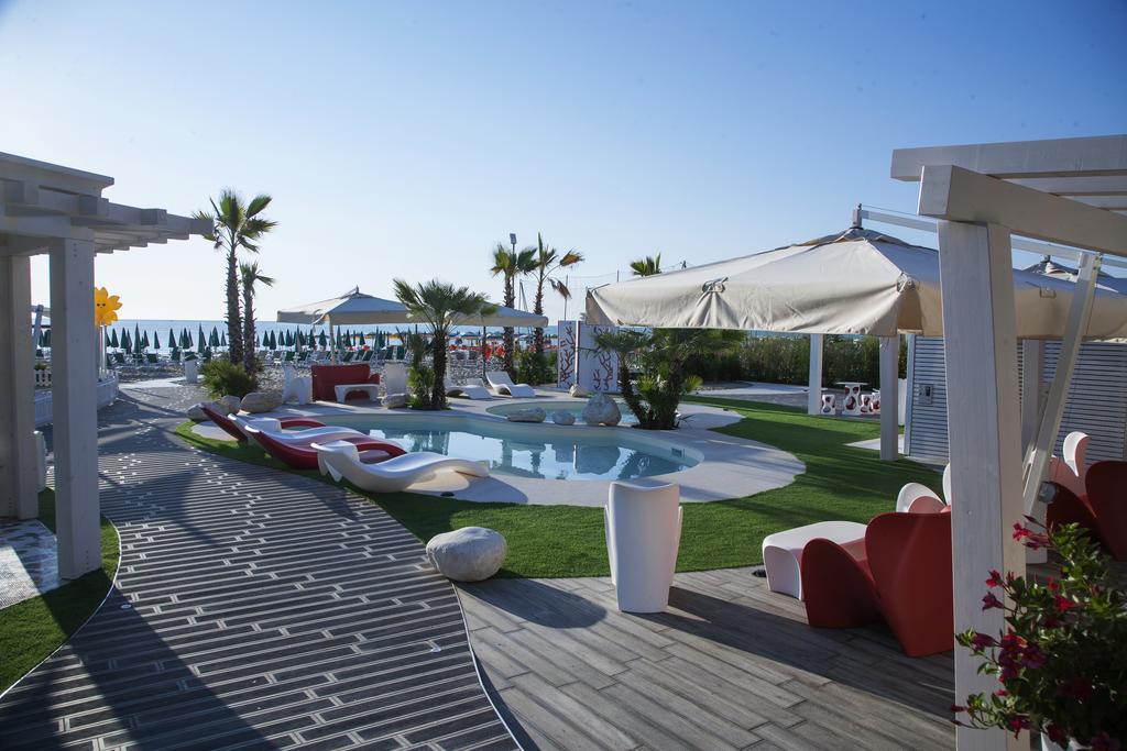 Hotel Doge Alba Adriatica Dış mekan fotoğraf