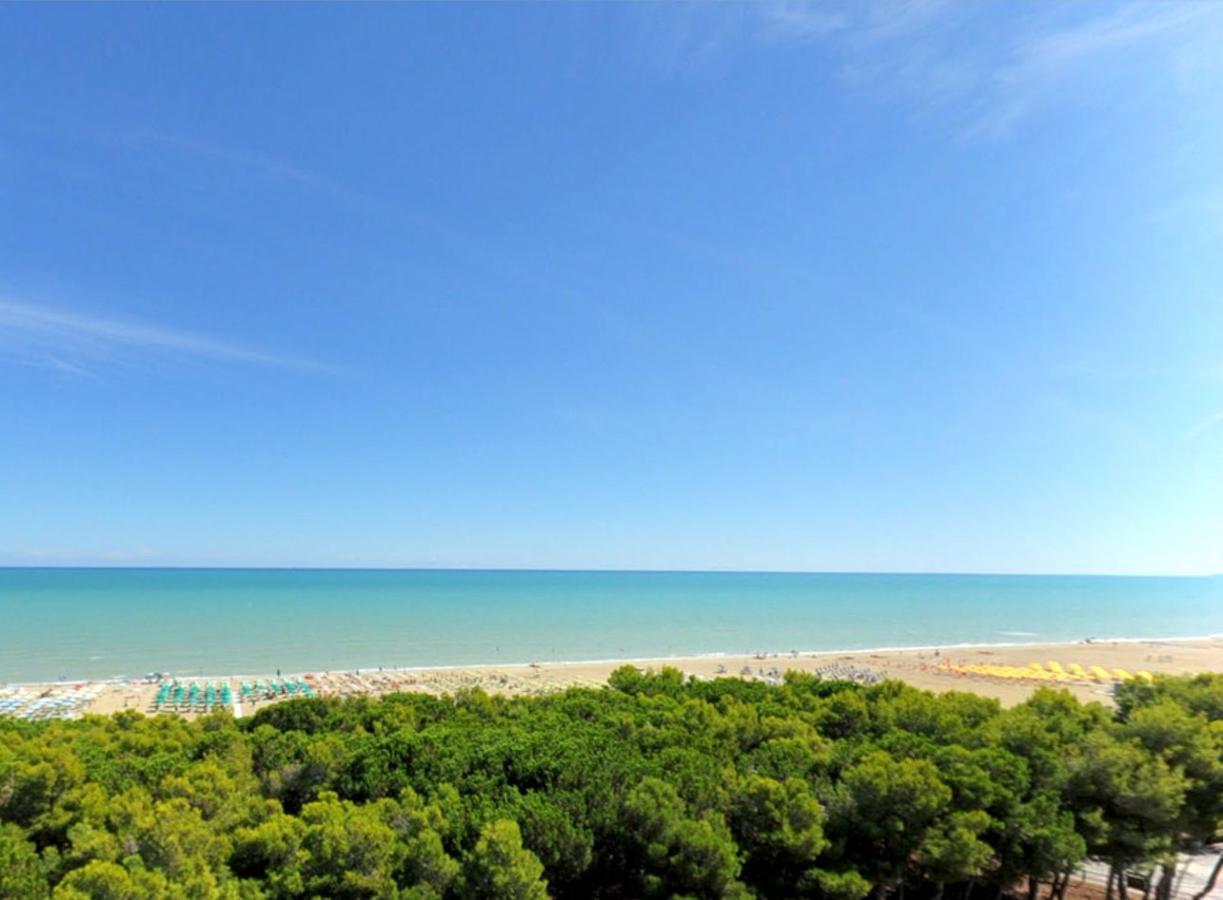Hotel Doge Alba Adriatica Dış mekan fotoğraf